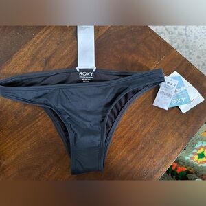 NWT Roxy moderate coverage Beach Classics bottom